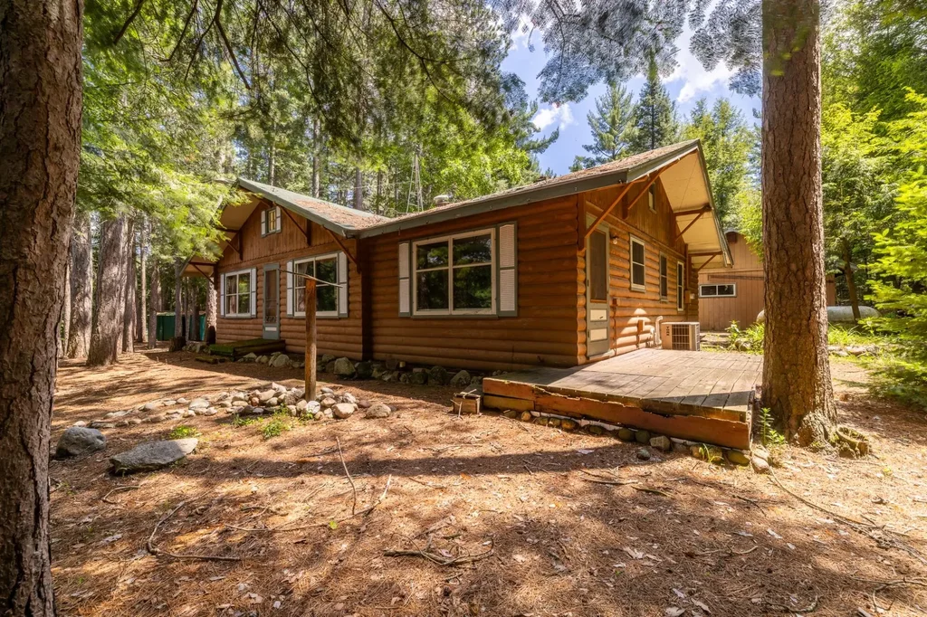 710 Staehling Rd, Three Lakes