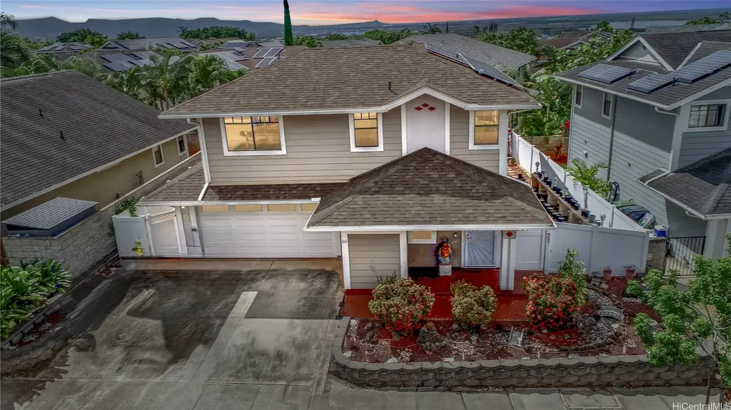 94-1049 Hoohele Street, Waipahu