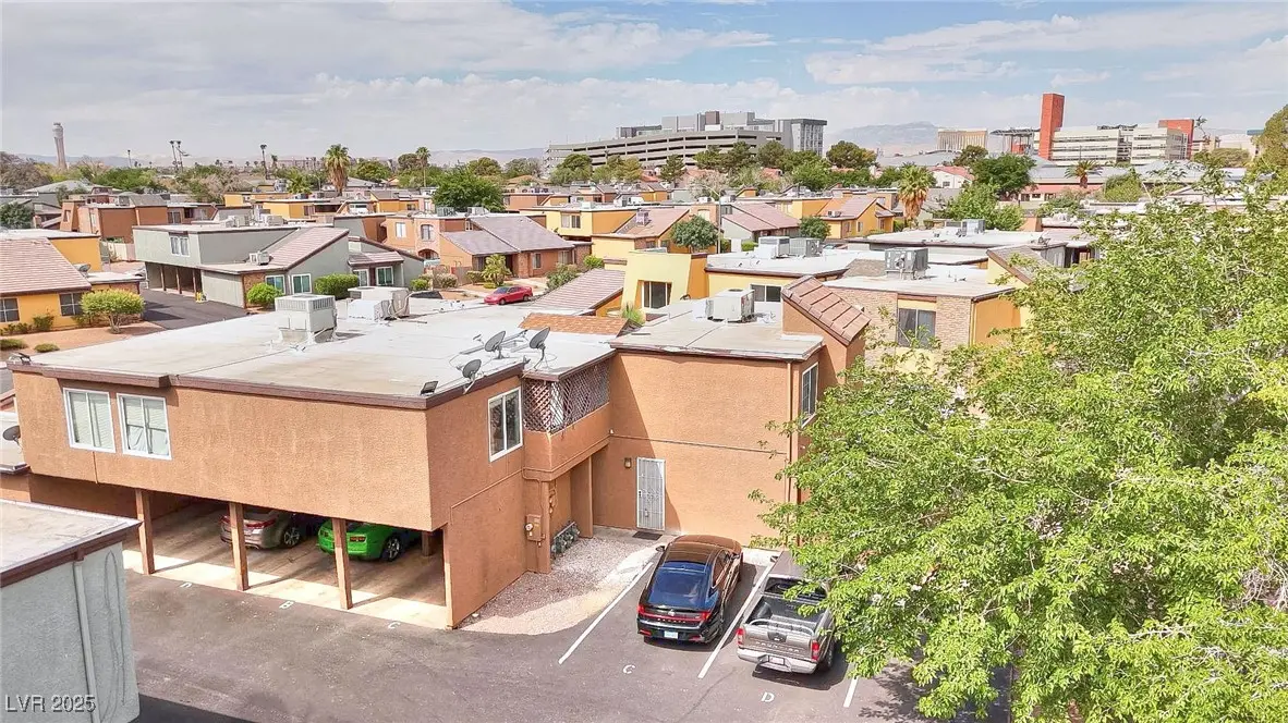 Photo of Listing #2698449