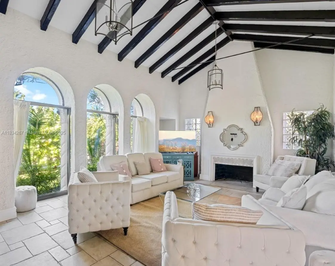 Photo of Listing #A11834267