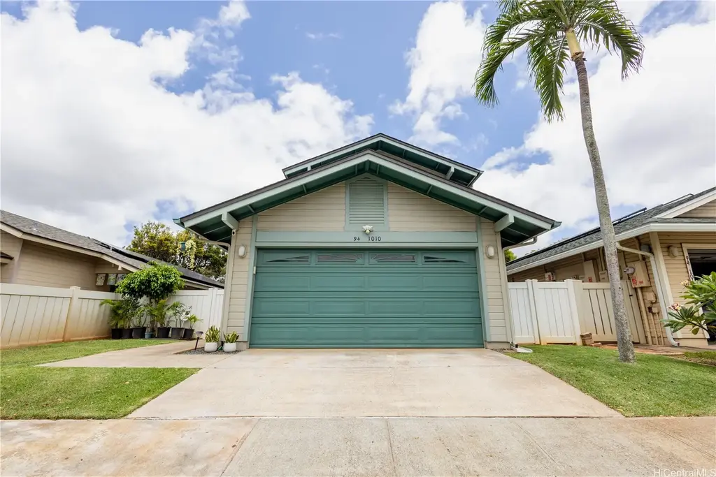 94-1010 Awalua Street, Waipahu