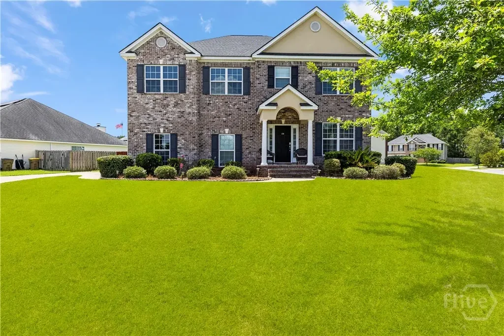 219 Byron Drive, Richmond Hill