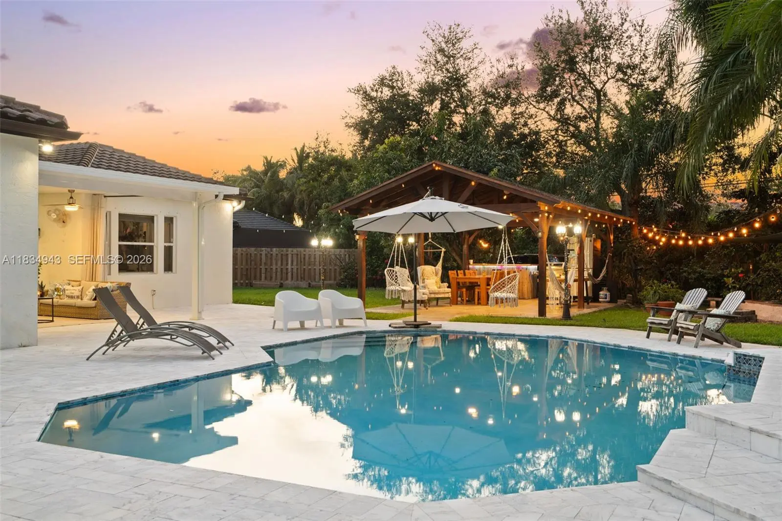 Photo of Listing #A11834943