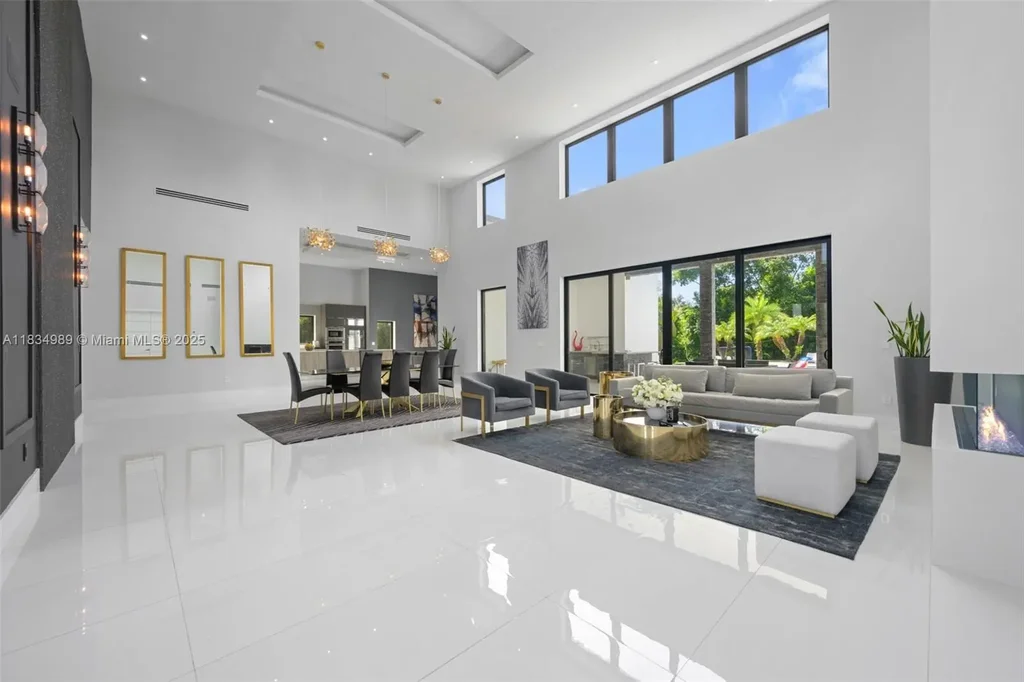 11350 Nw 8th St, Plantation