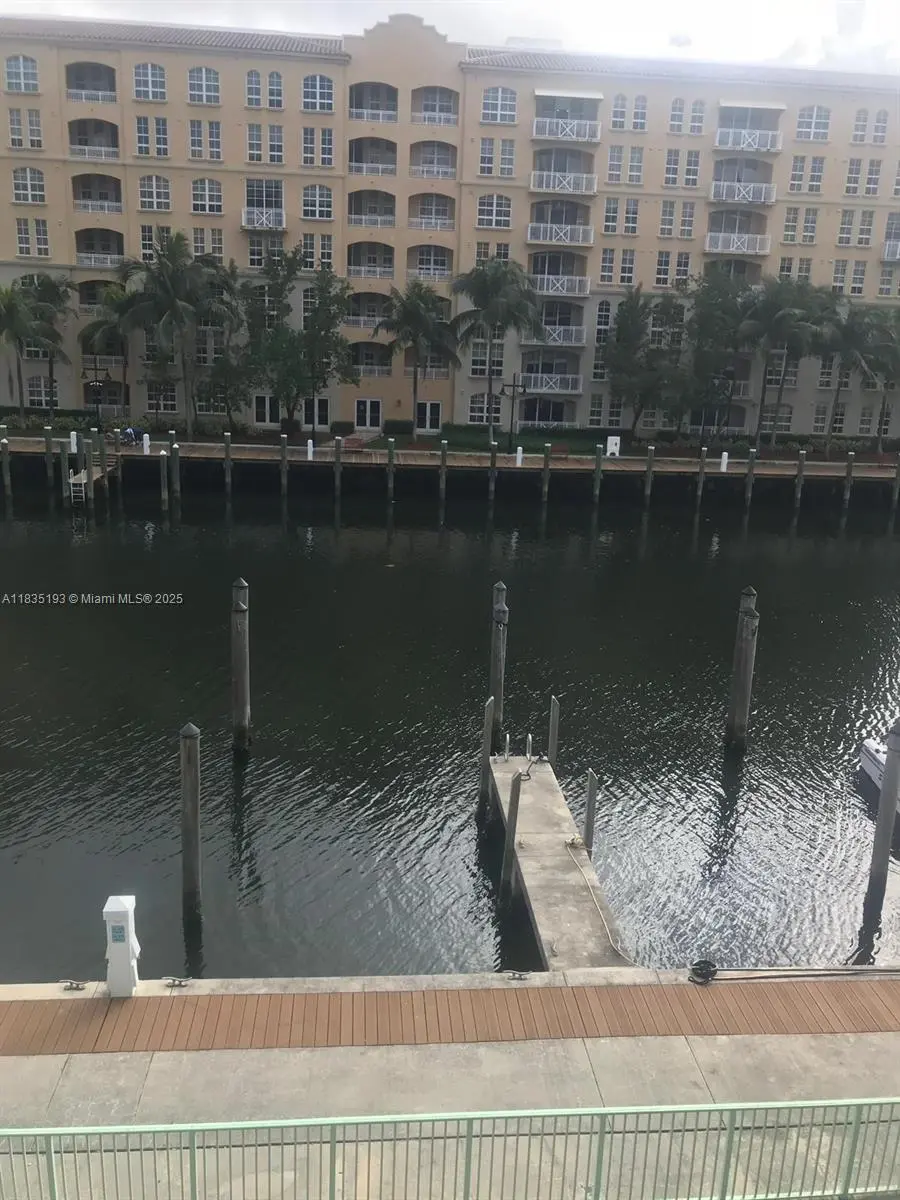 Photo of Listing #A11835193