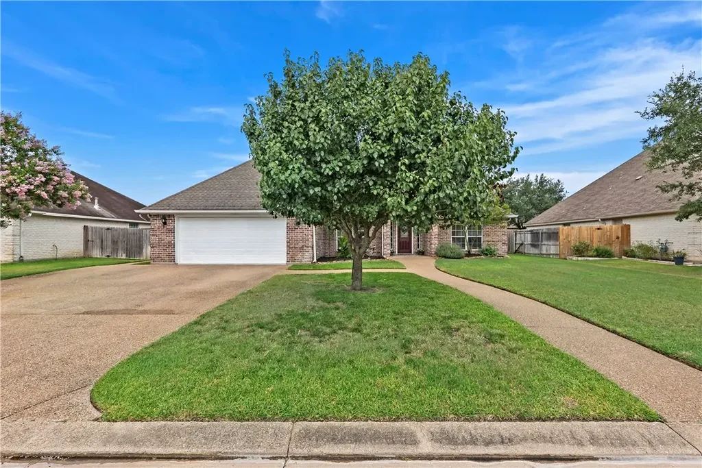 4906 Park Row Place, Bryan