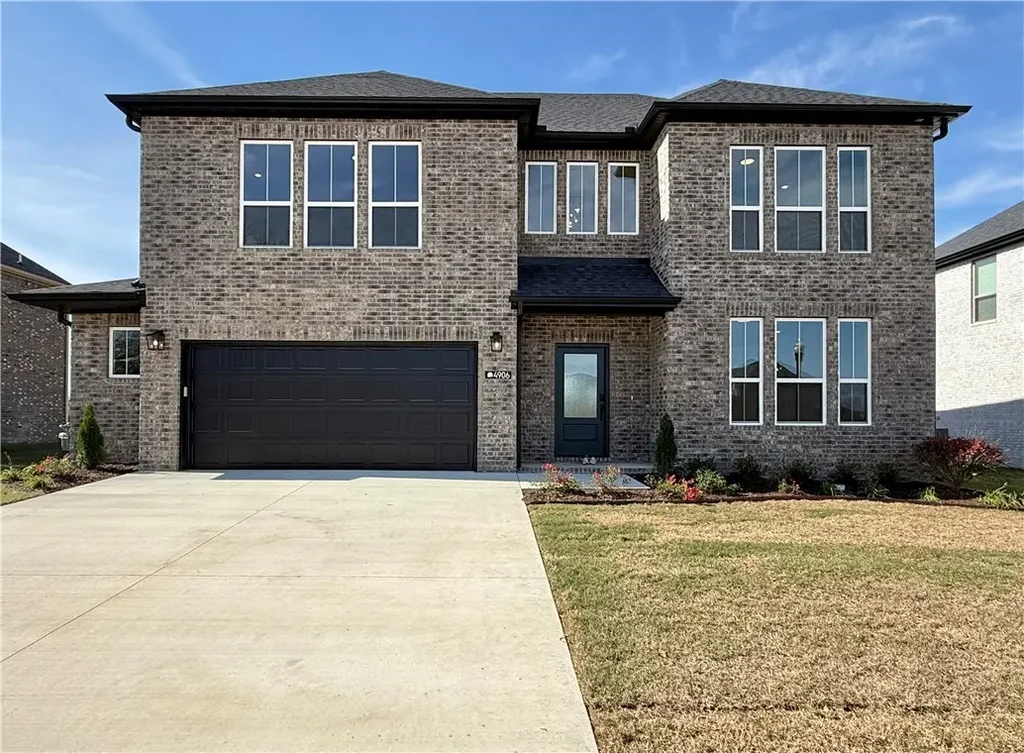 4906 Sw Juneberry Street, Bentonville