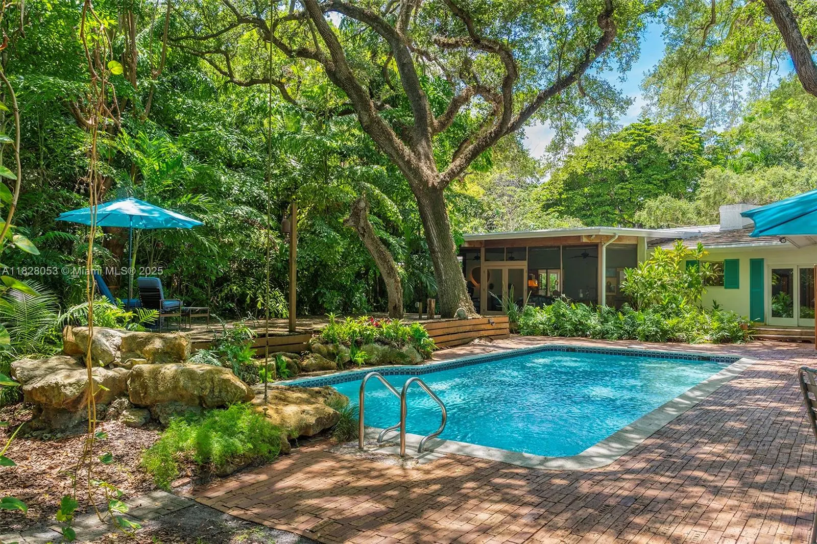 Photo of Listing #A11828053