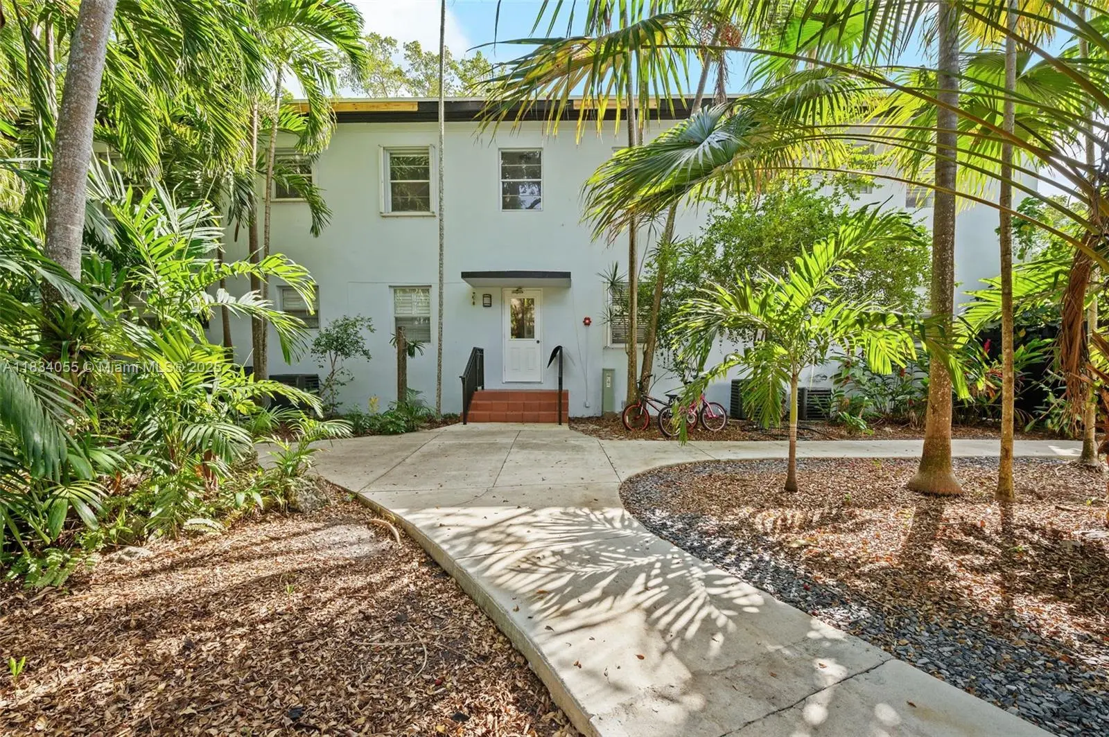 Photo of Listing #A11834055