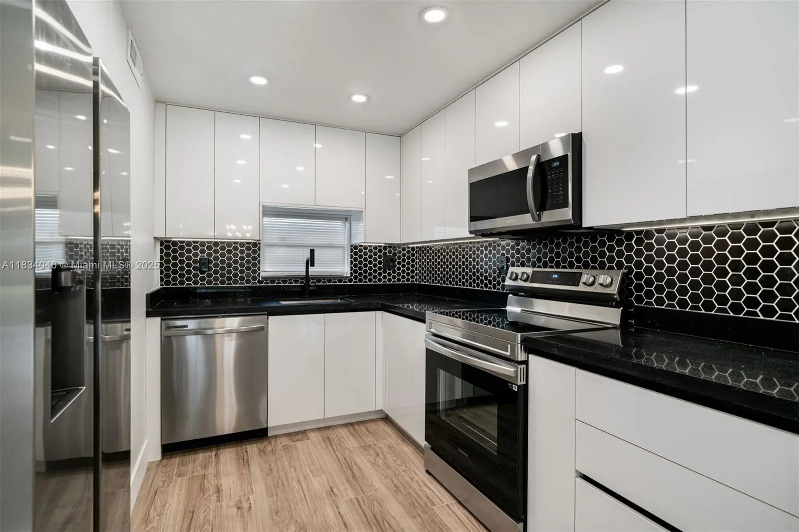 Photo of Listing #A11834046