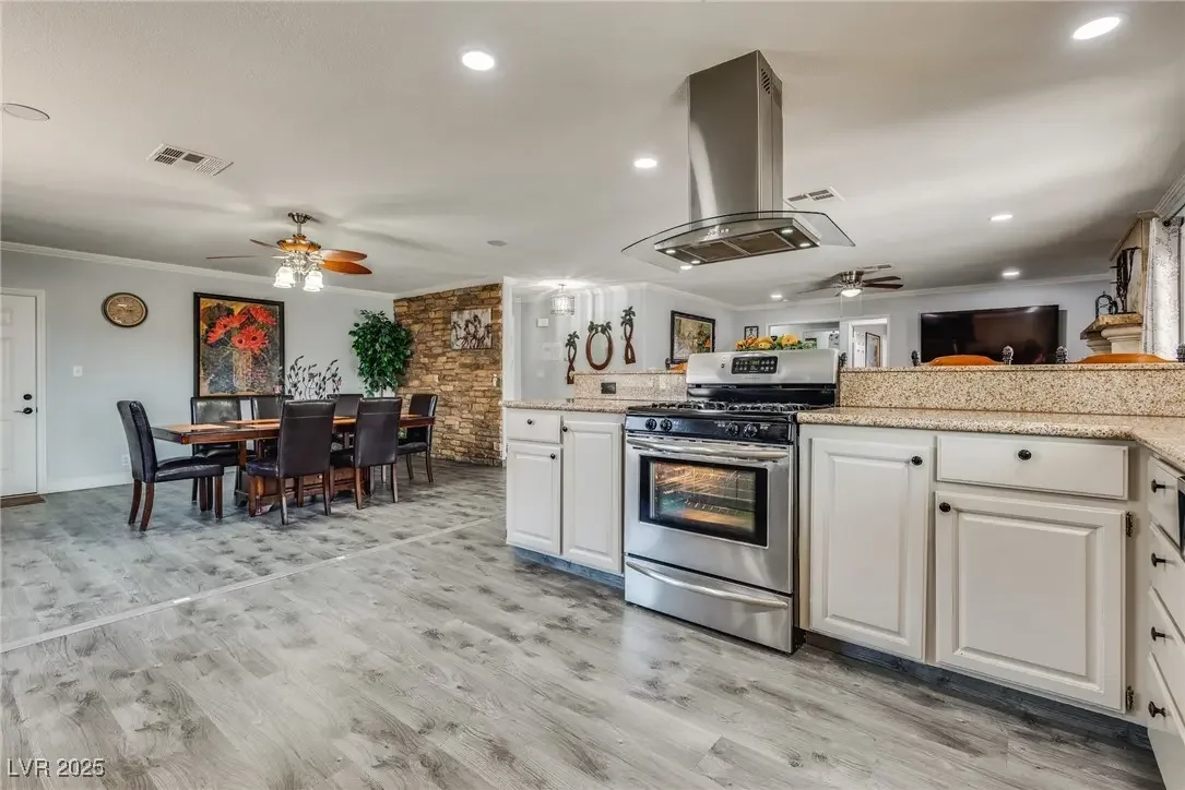 Photo of Listing #2698886