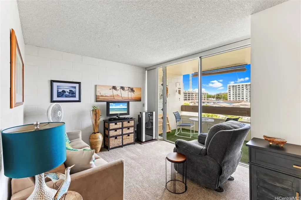 1555 Pohaku Street # A405, Honolulu