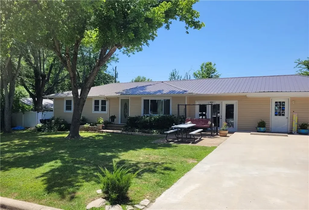 400 Franklin Street, Harrison