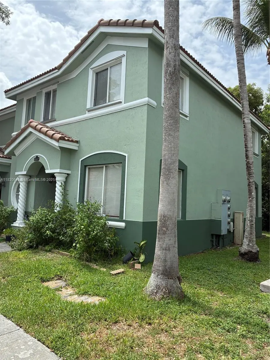 Photo of Listing #A11830643