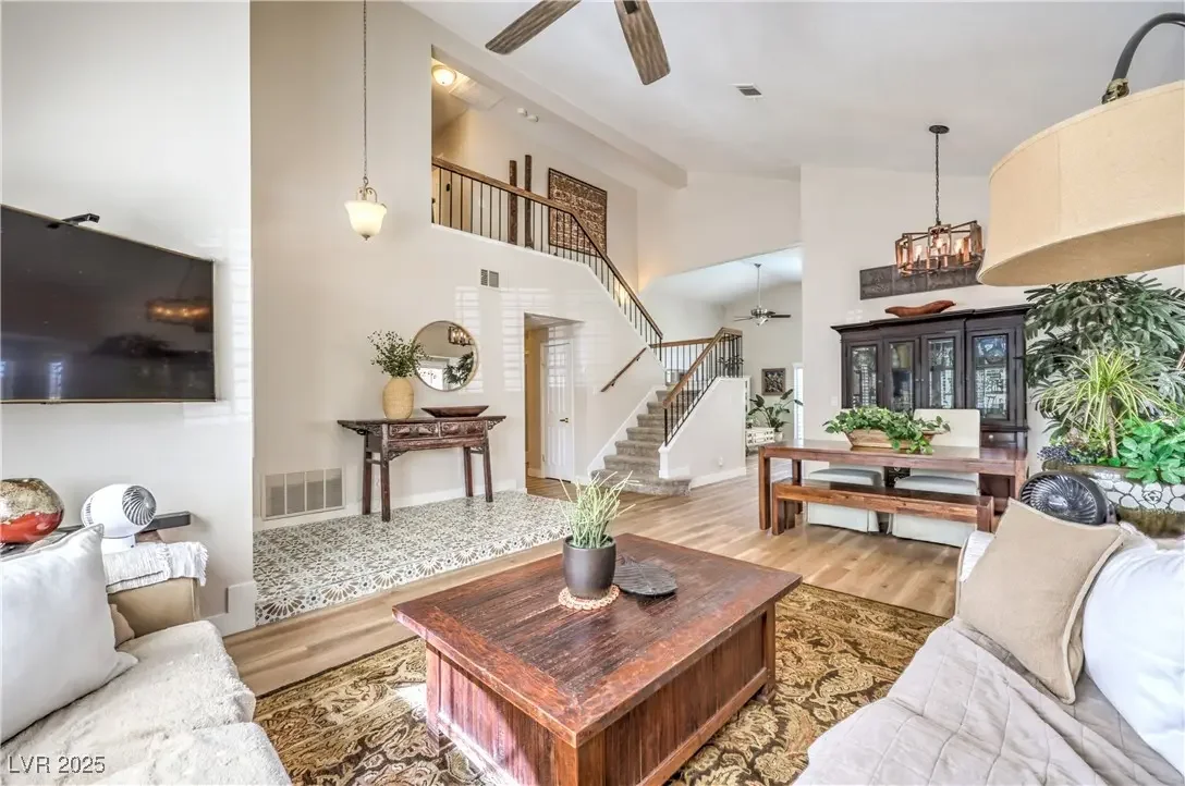 Photo of Listing #2699128