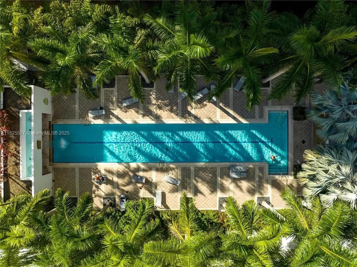 Photo of Listing #A11825517