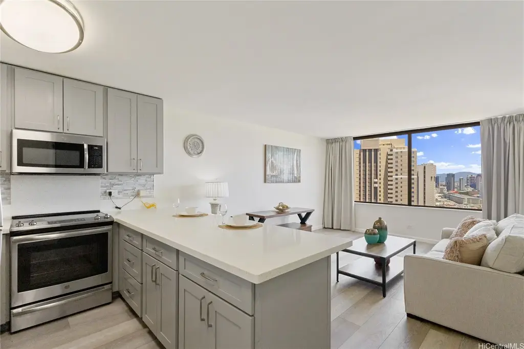 411 Hobron Lane # 3402, Honolulu