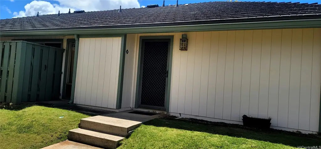 94-1183 Kipaa Place # 14a, Waipahu