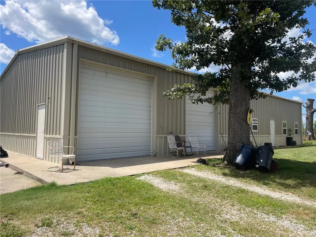 1450 Highway 62, Berryville