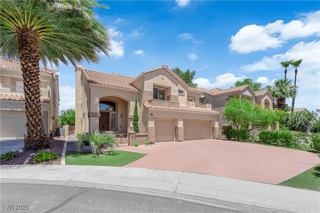 Photo of Listing #2699411