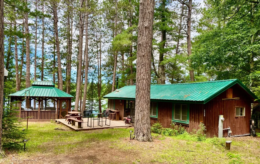 5821 Lily Bass Ct, Rhinelander