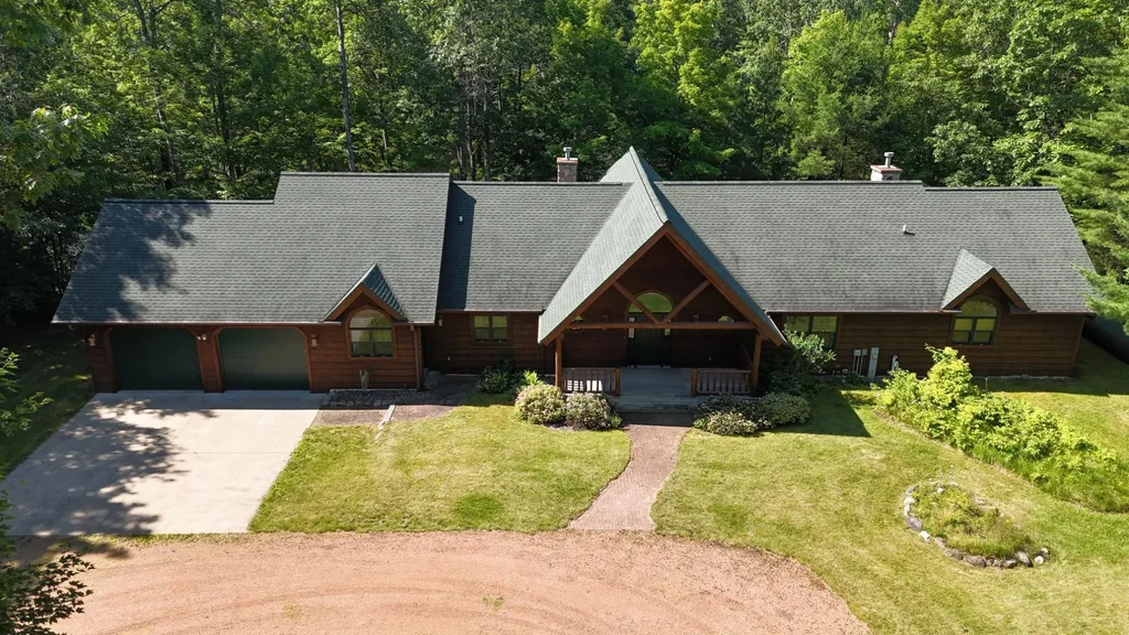 N9210 Sanctuary Rd, Tomahawk