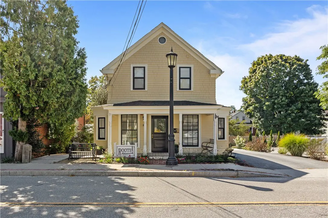 74 Maple Ave # 1, Barrington