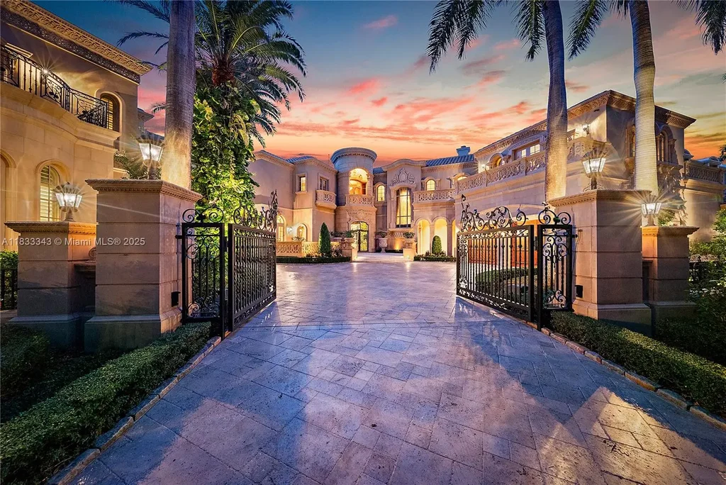 209 Commodore Dr, Jupiter