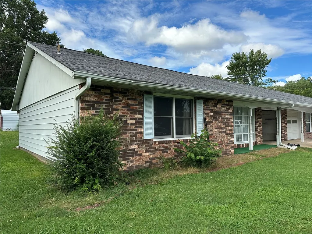 1121 Meadowbrook Drive 8, Mountain Home