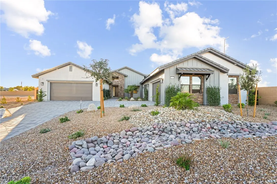 Photo of Listing #2700224