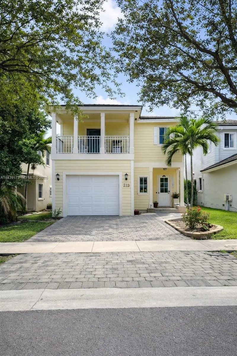 Photo of Listing #A11839173