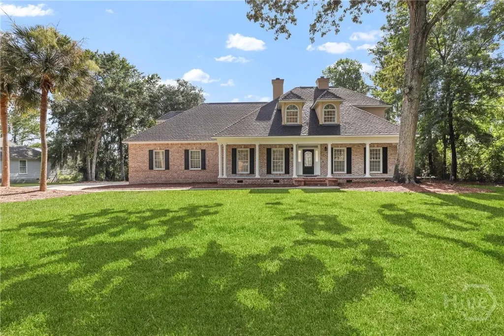 271 Davis Road, Richmond Hill