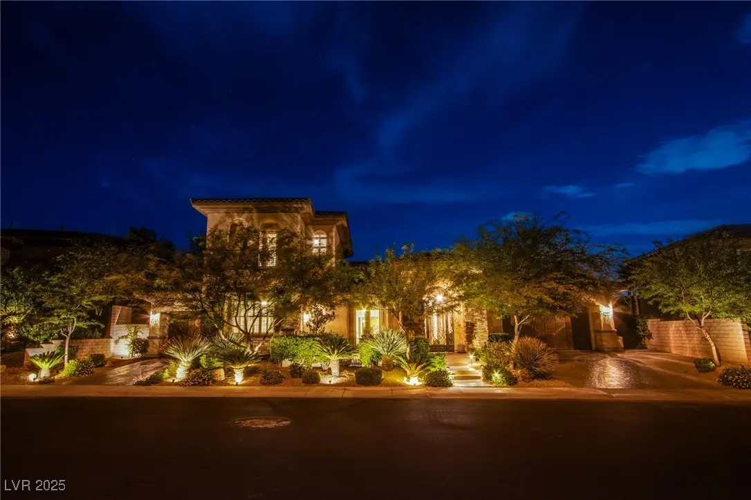 Photo of Listing #2700448