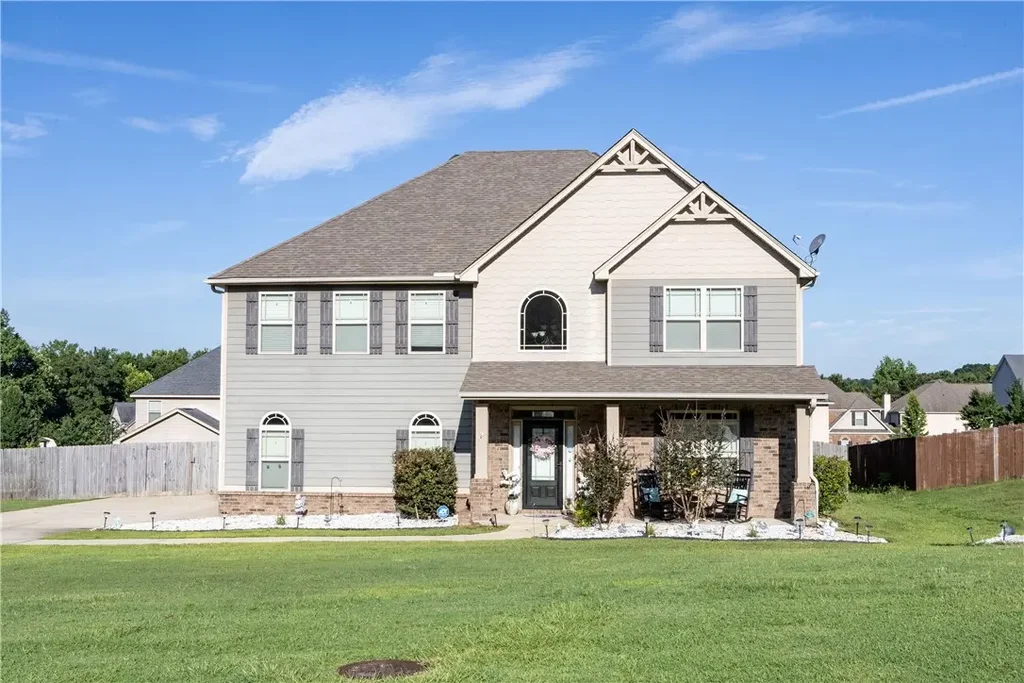 300 Holland Loop, Smiths Station