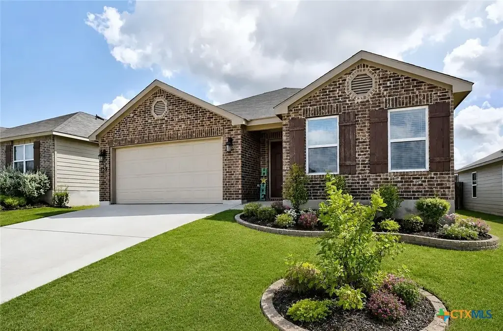 733 Peak Place, Seguin