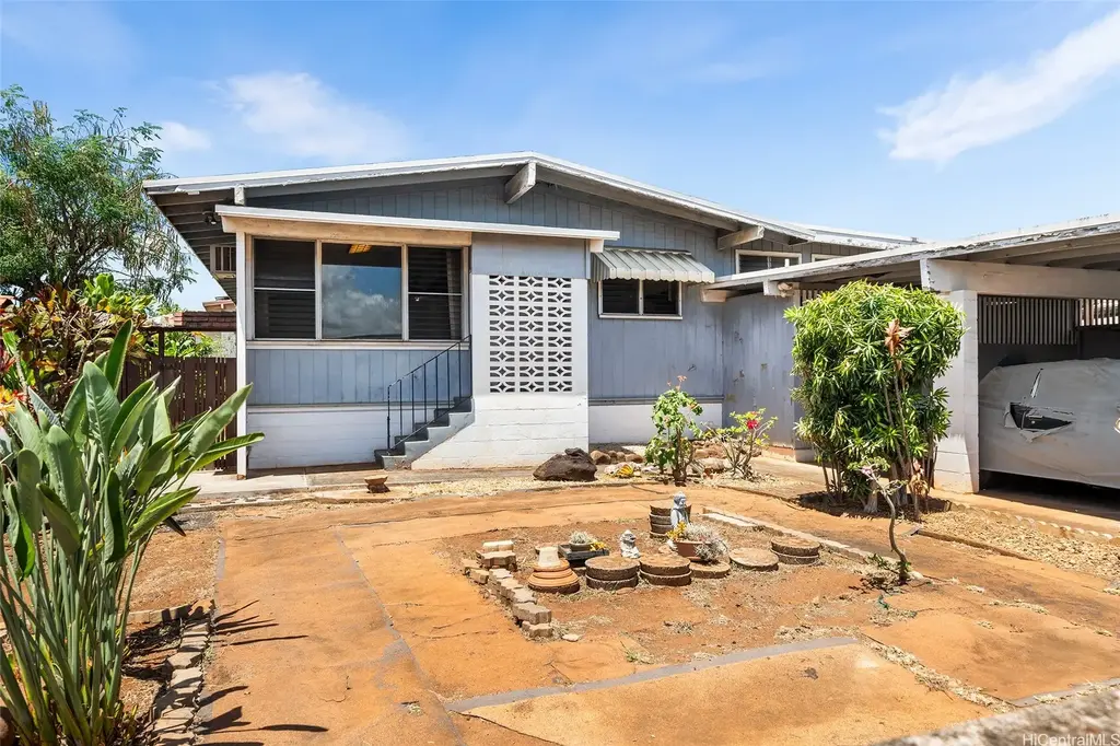 94-1302 Kahuanui Street, Waipahu