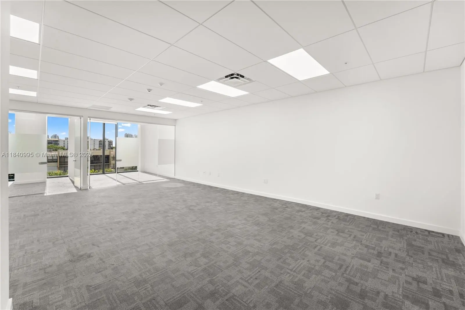 Photo of Listing #A11840995