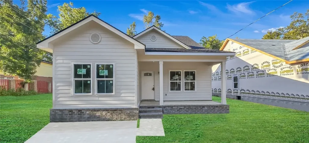 2001 Tuskegee Street, Other