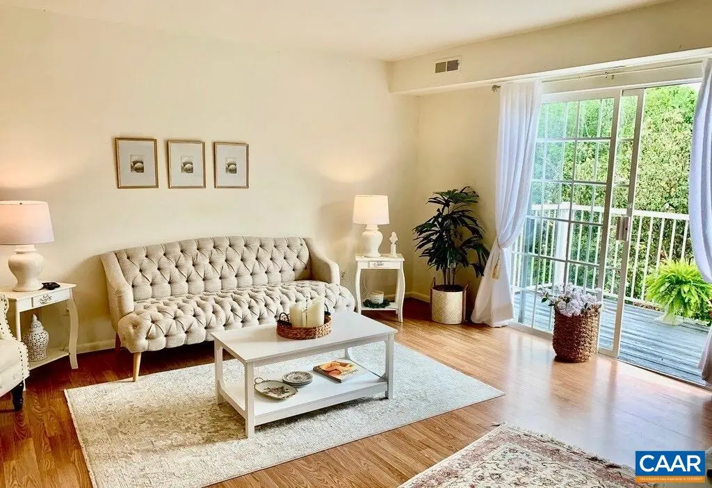 840 Runnel Ct 10, Charlottesville