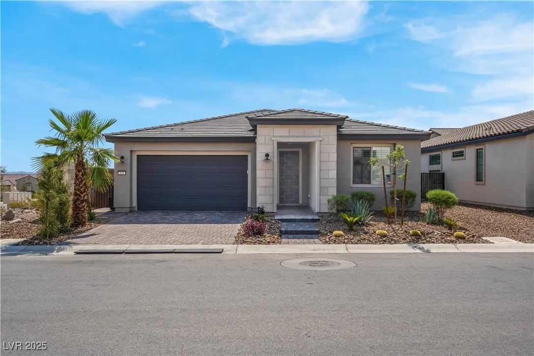 Photo of Listing #2701409