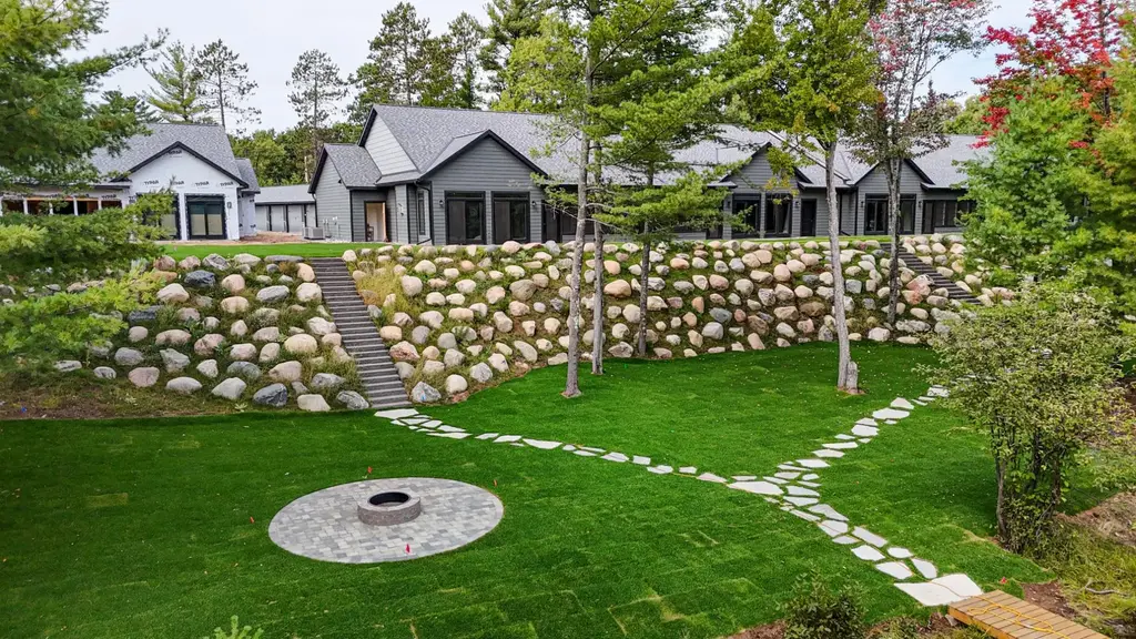 1078 Serenz Ln # 10, Arbor Vitae