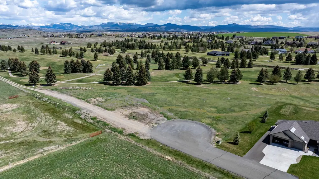 4199 Fox Hollow Drive, Helena