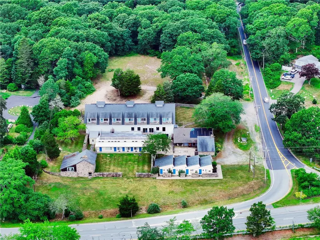 10 Prosser Trl, Charlestown