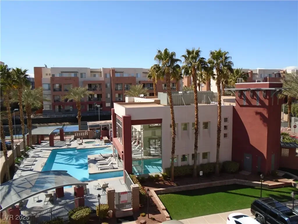 Photo of Listing #2700929