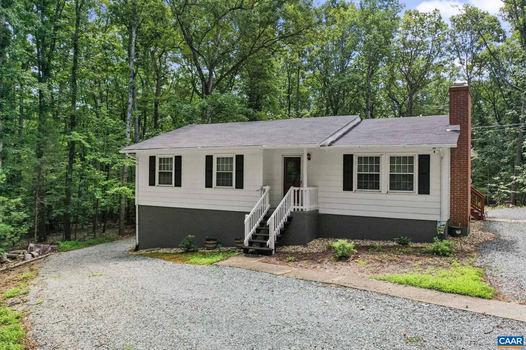 4489 Woods Edge Rd, Troy