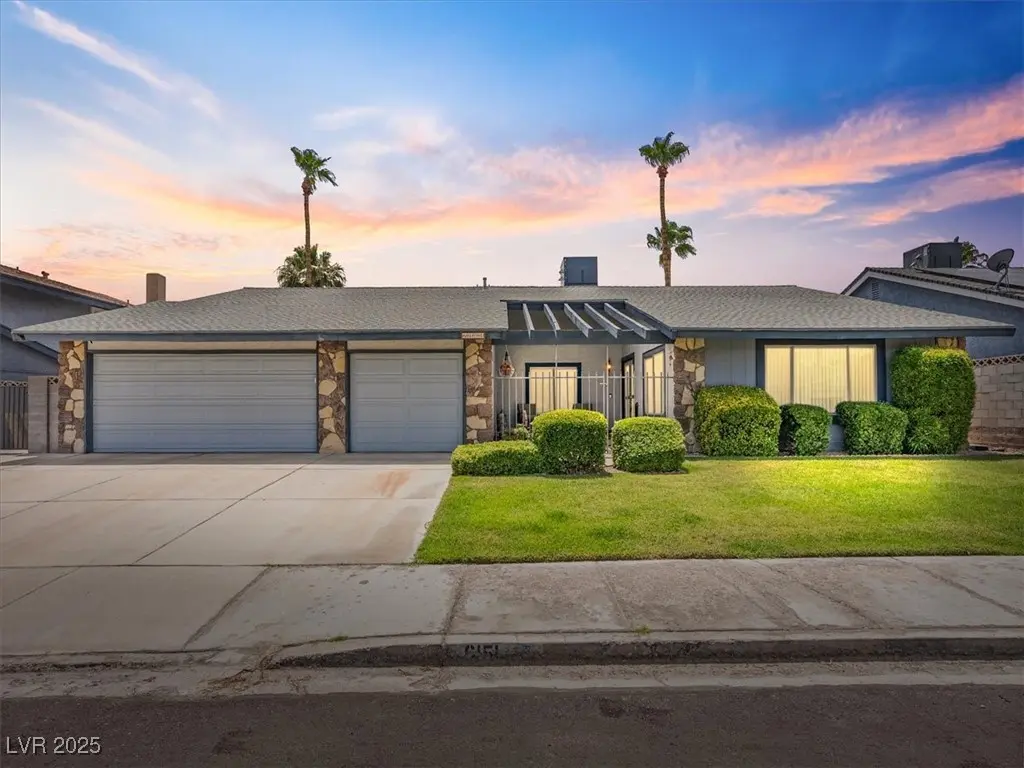 Photo of Listing #2702083