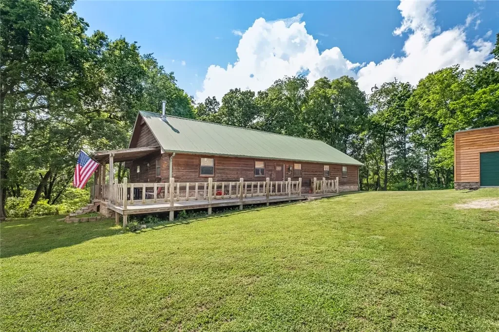 10890 Gates Lane, Pea Ridge