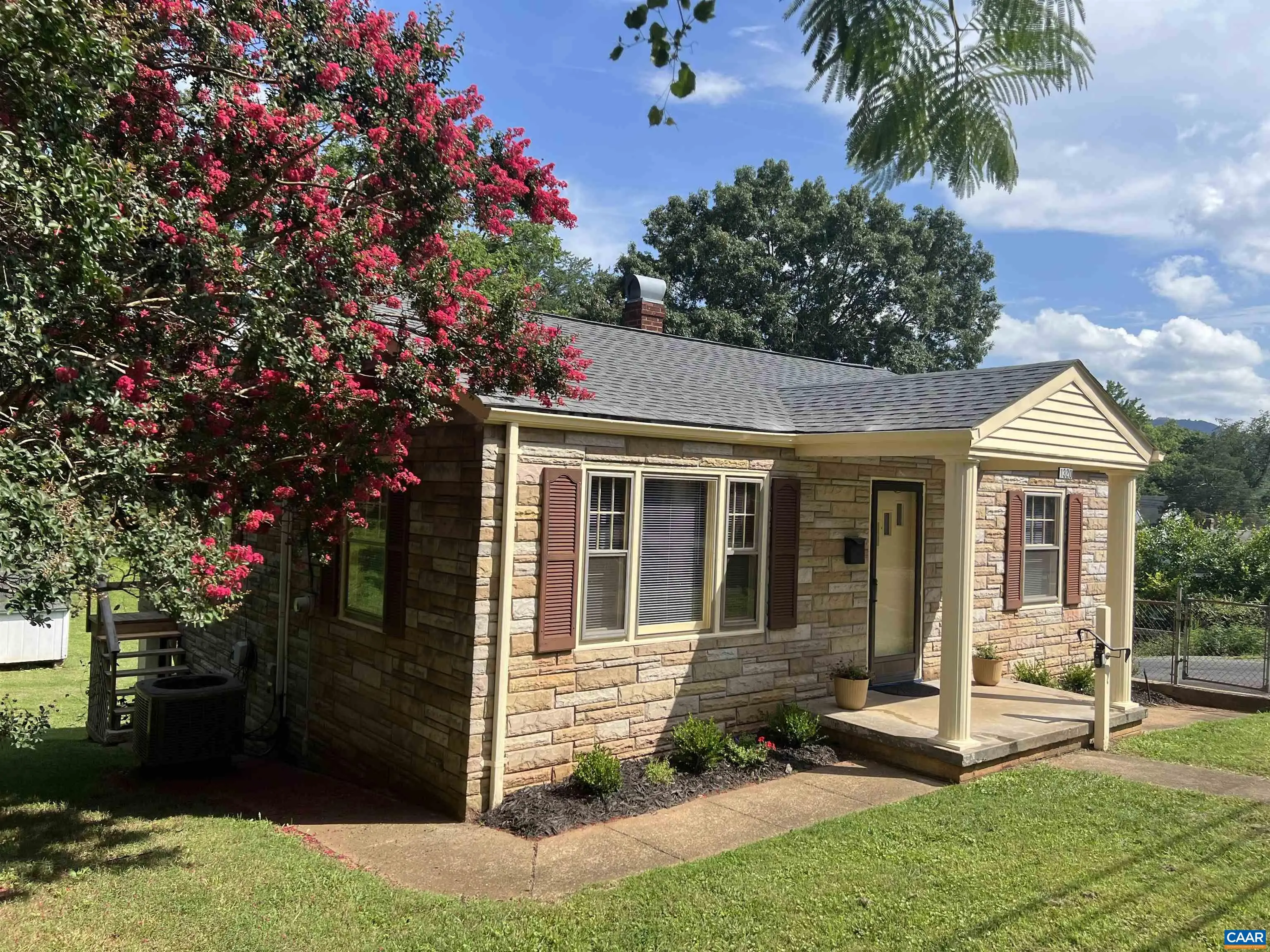 1320 Avon St, Charlottesville