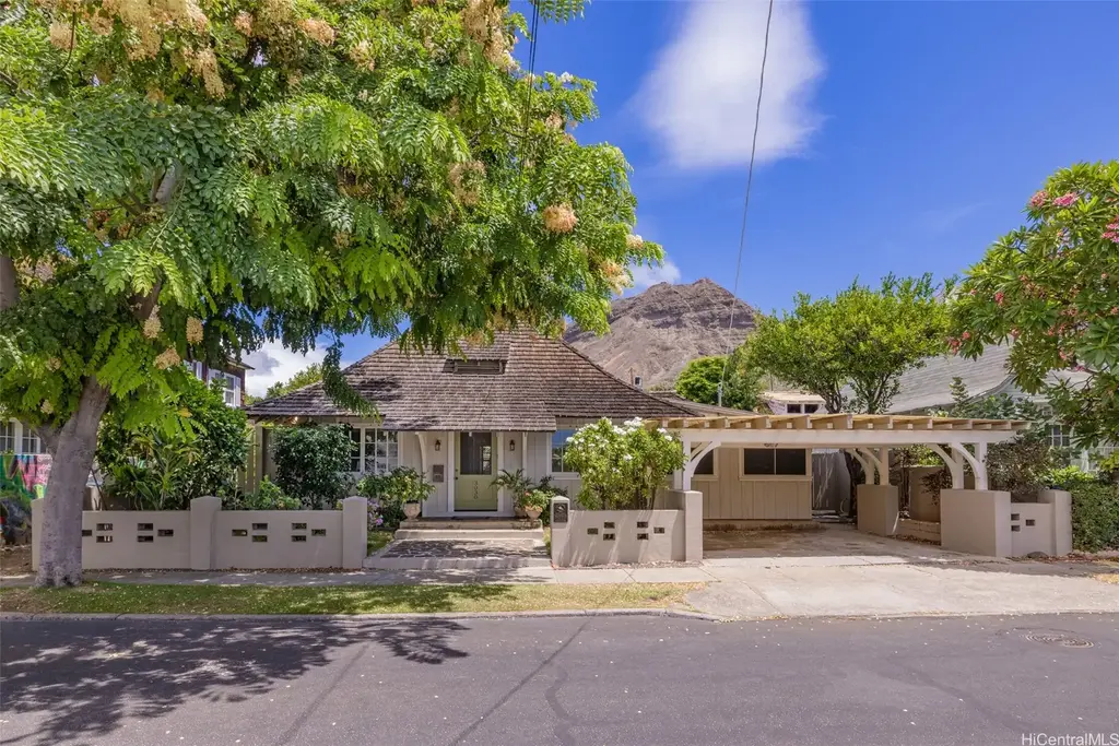 3030 Kalakaua Avenue, Honolulu