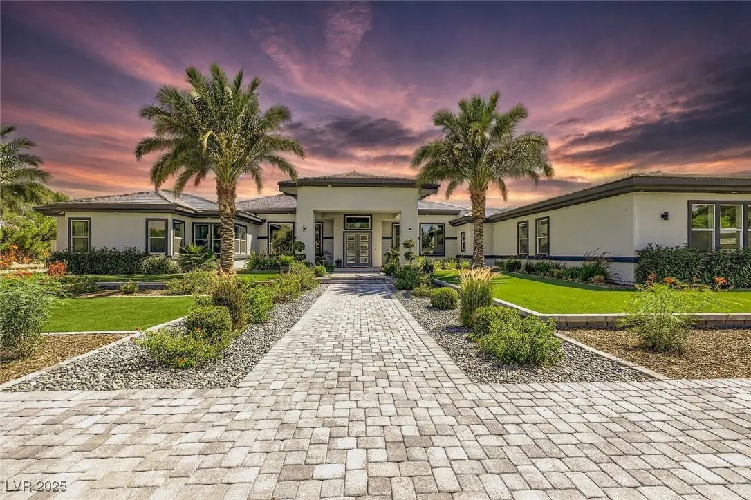 Photo of Listing #2702365